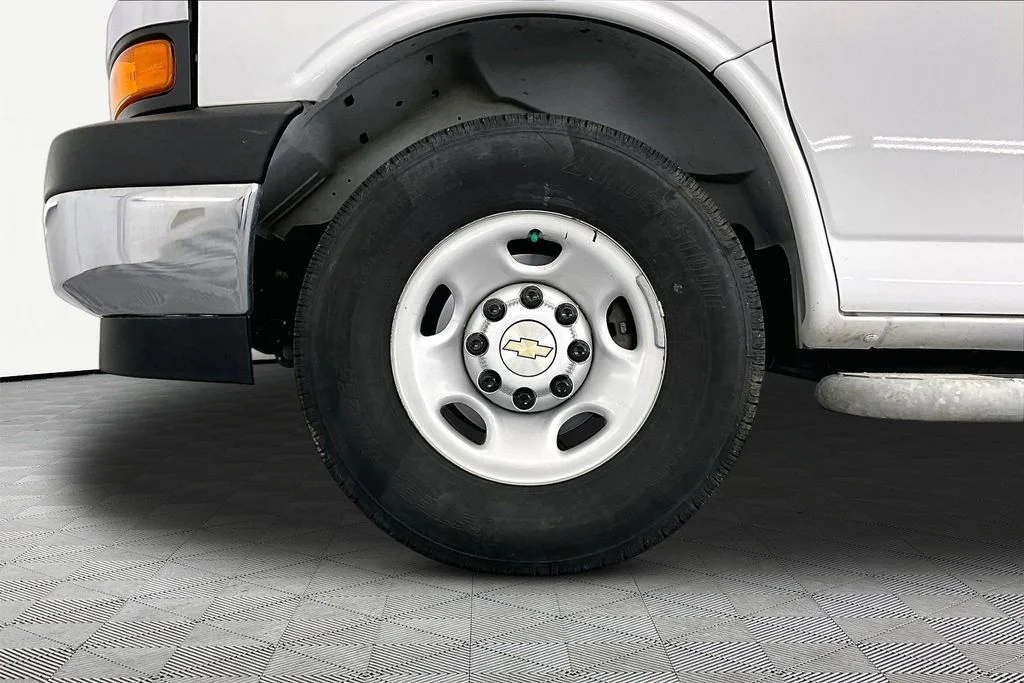 Certified Used 2024 Summit White Chevrolet Work Van image 9