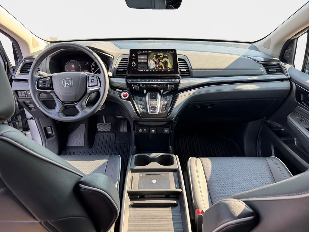 2025 Honda Odyssey Elite - Photo 15