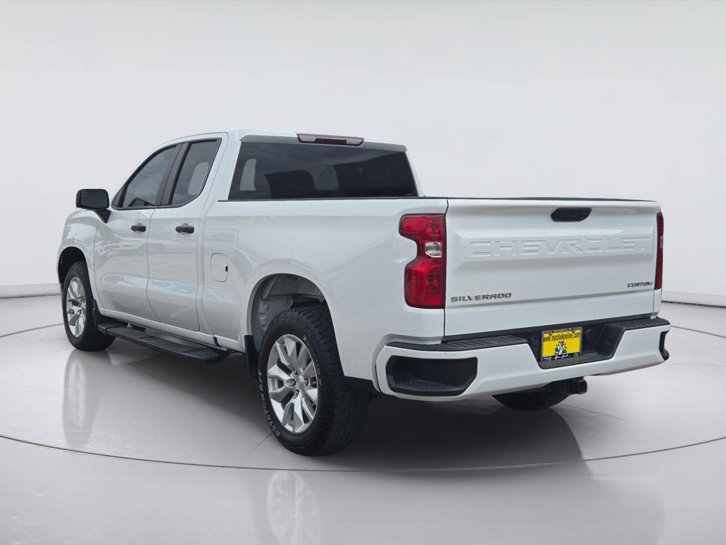 Used 2024 Summit White Chevrolet Custom image 3