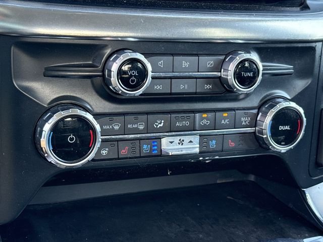 Used 2022  Ford Lariat image 24