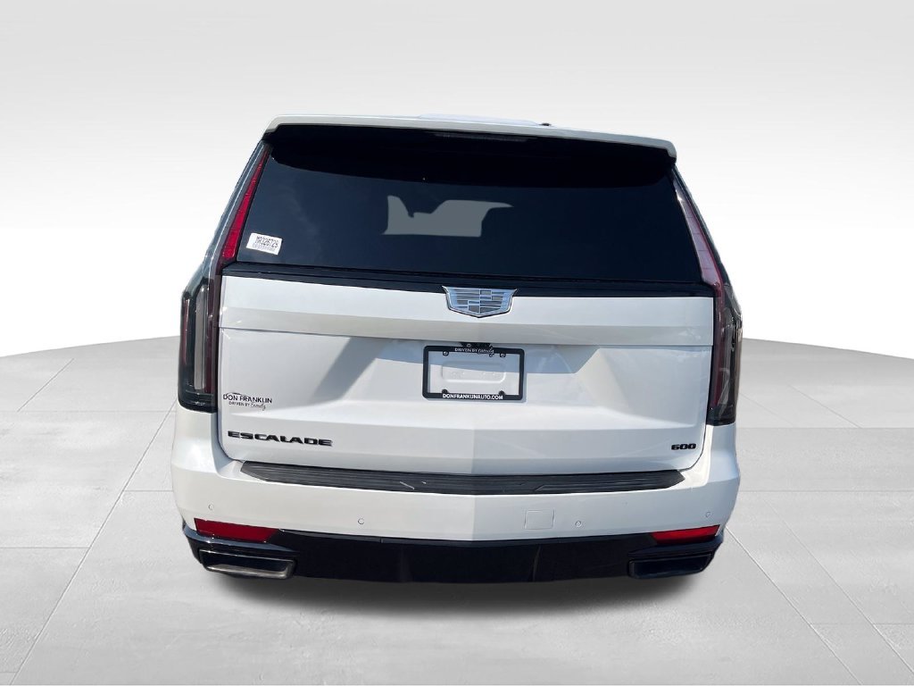 Used 2021 White Cadillac Sport image 5