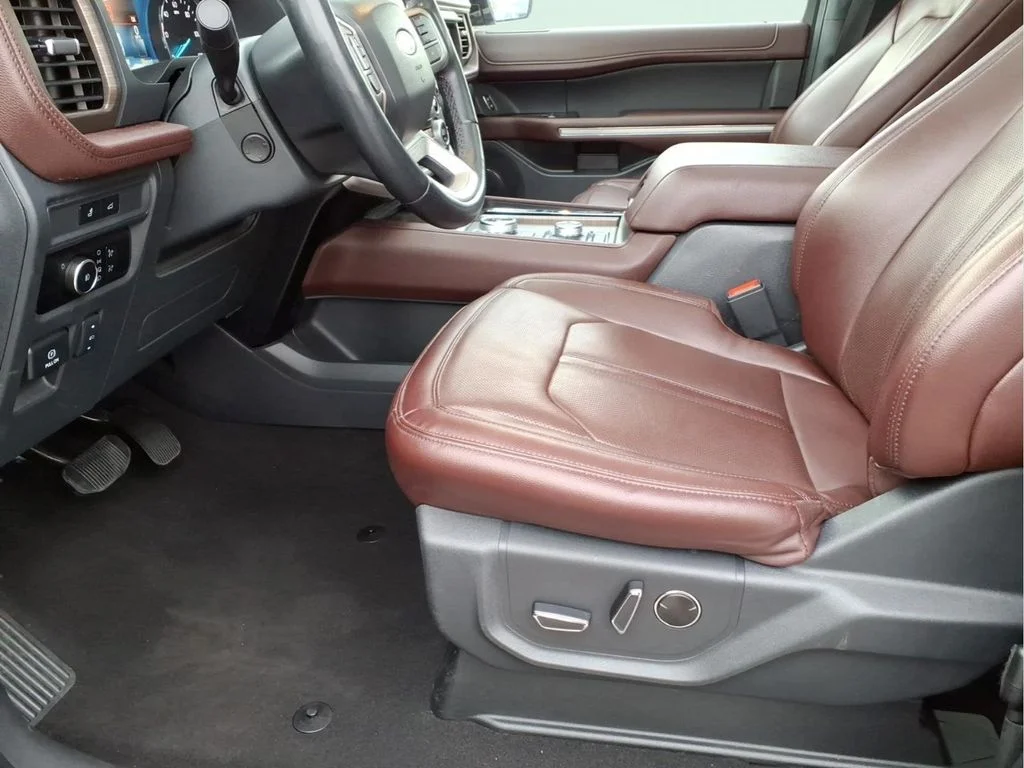 Used 2024 Gray Ford Limited image 20
