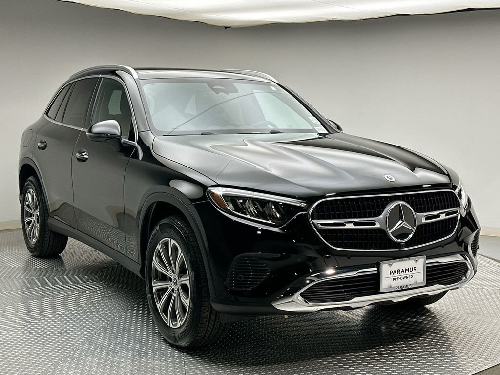 Used 2025 Black Mercedes-Benz GLC 300 image 15