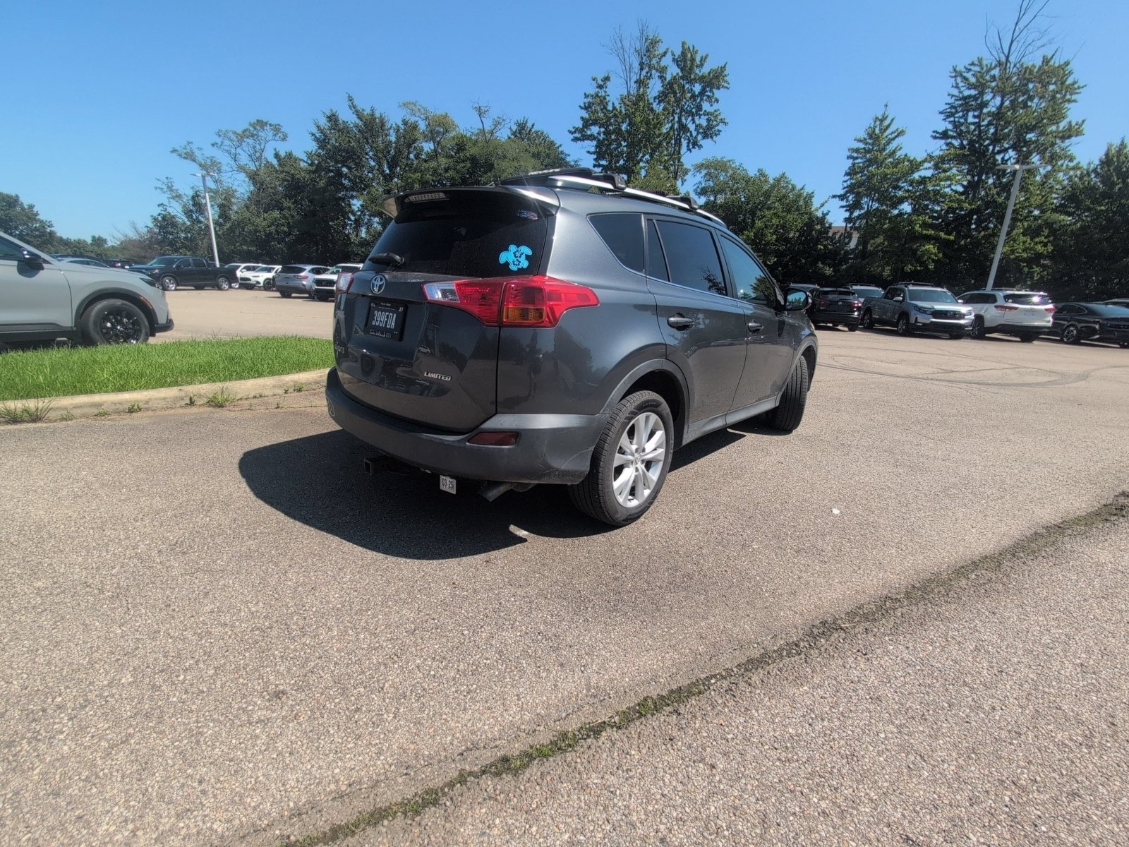 Used 2013 Magnetic Gray Pearl Toyota Limited image 22