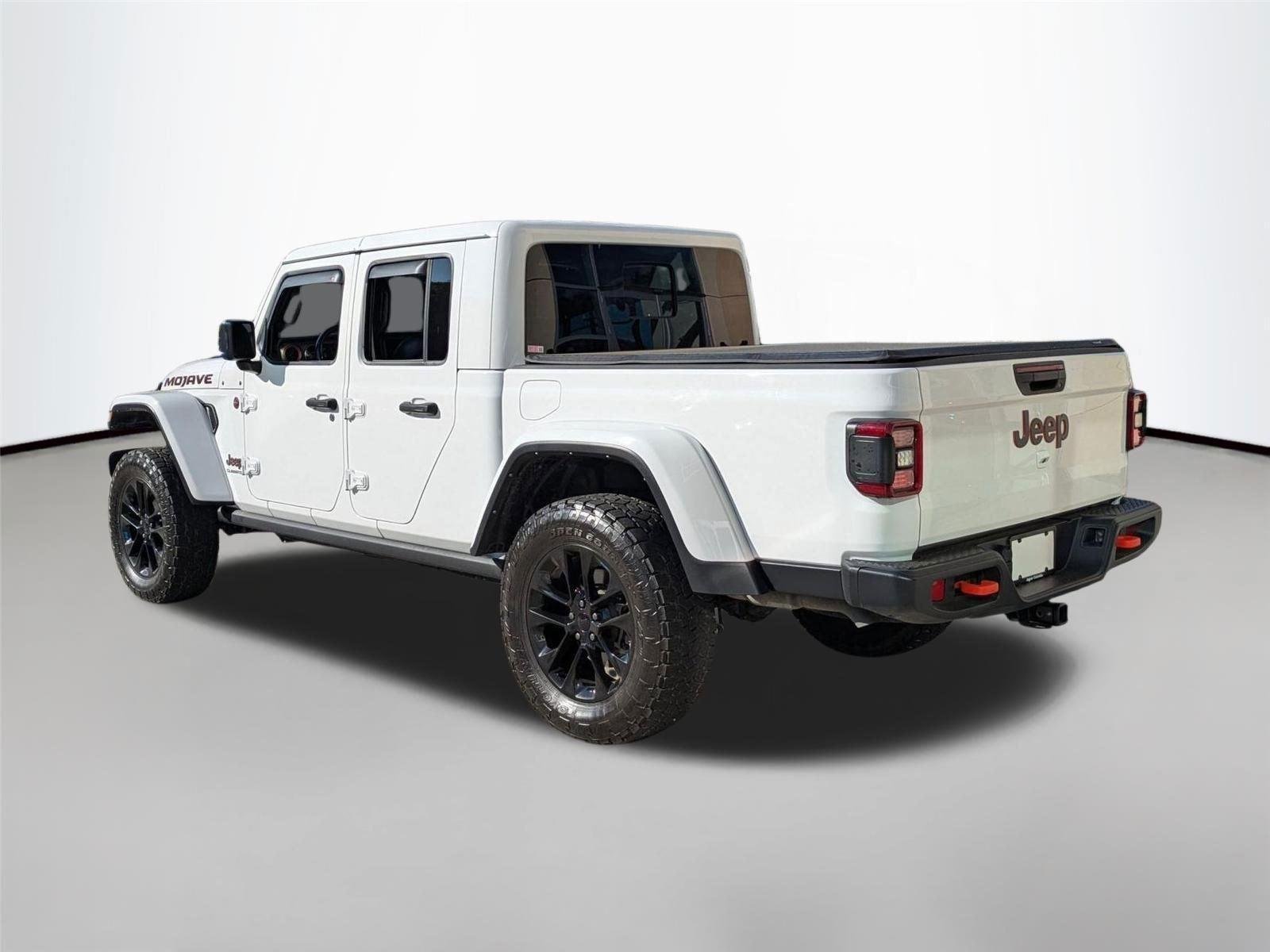 Used 2021 Bright White Clearcoat Jeep Mojave image 7