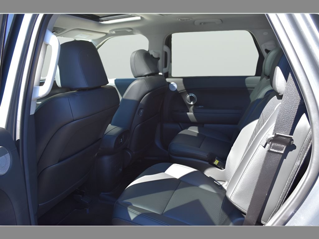 New 2026 Ecotronic Gray Pearl Hyundai Limited FWD image 42