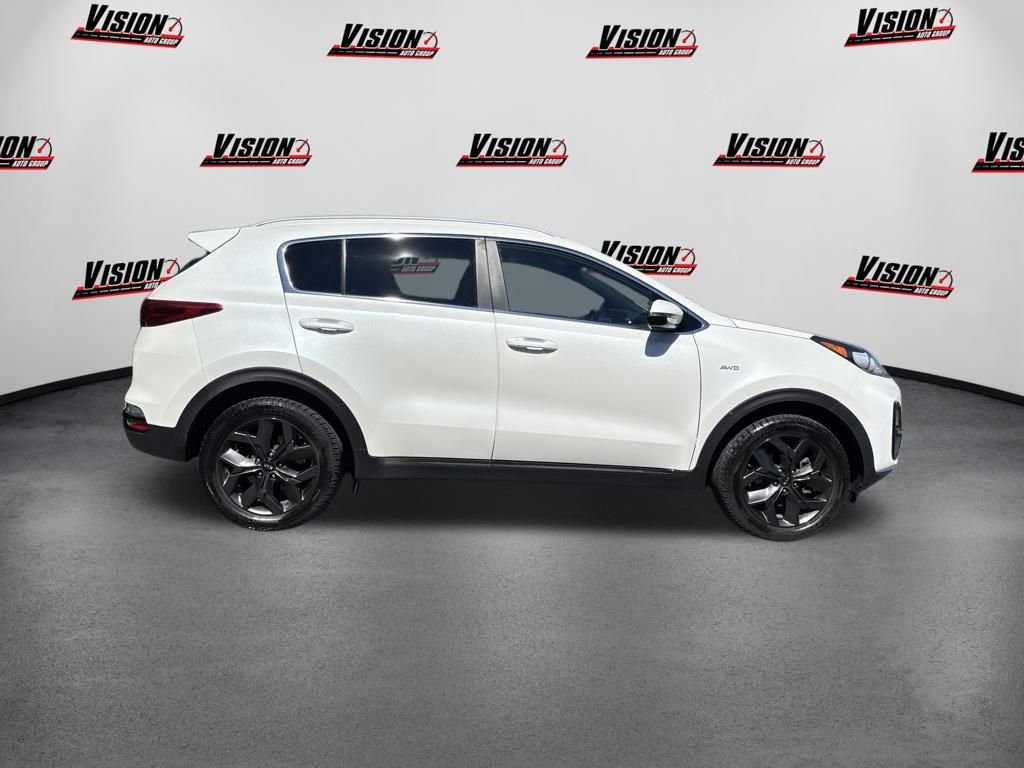 Used 2020 White Kia S image 4