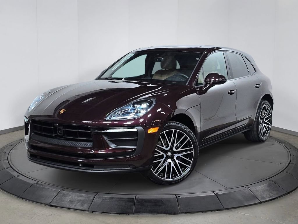 2025 Porsche Macan's photo