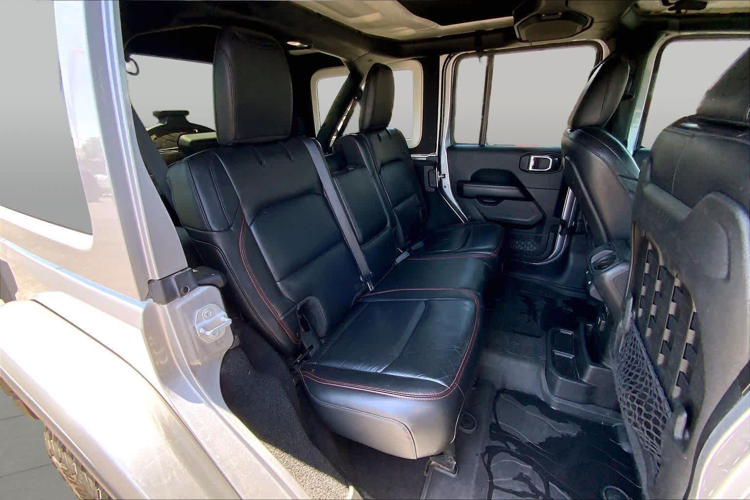 Used 2018 Billet Silver Metallic Clearcoat Jeep Rubicon image 20