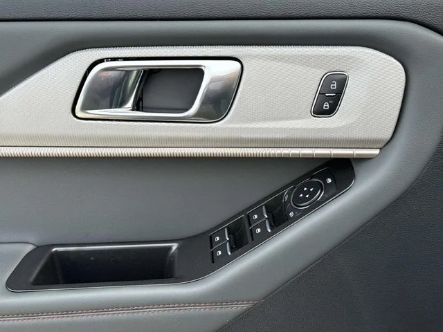 2026 Ford Explorer Active - Photo 44
