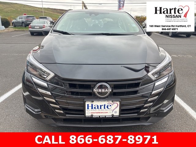 2025 Nissan Versa 1.6 S photo 2