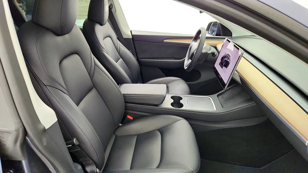 Used 2023 Midnight Silver Metallic Tesla AWD *Ltd Avail* image 27