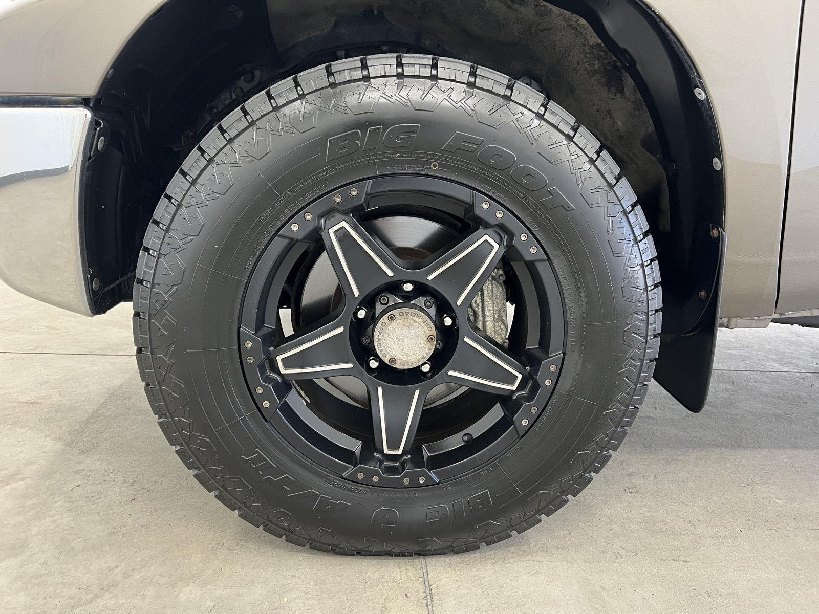 Used 2010 Pyrite Mica Toyota Grade image 7