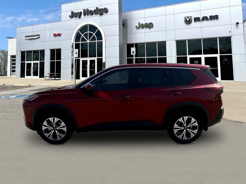 Used 2023 Red Nissan SV image 9
