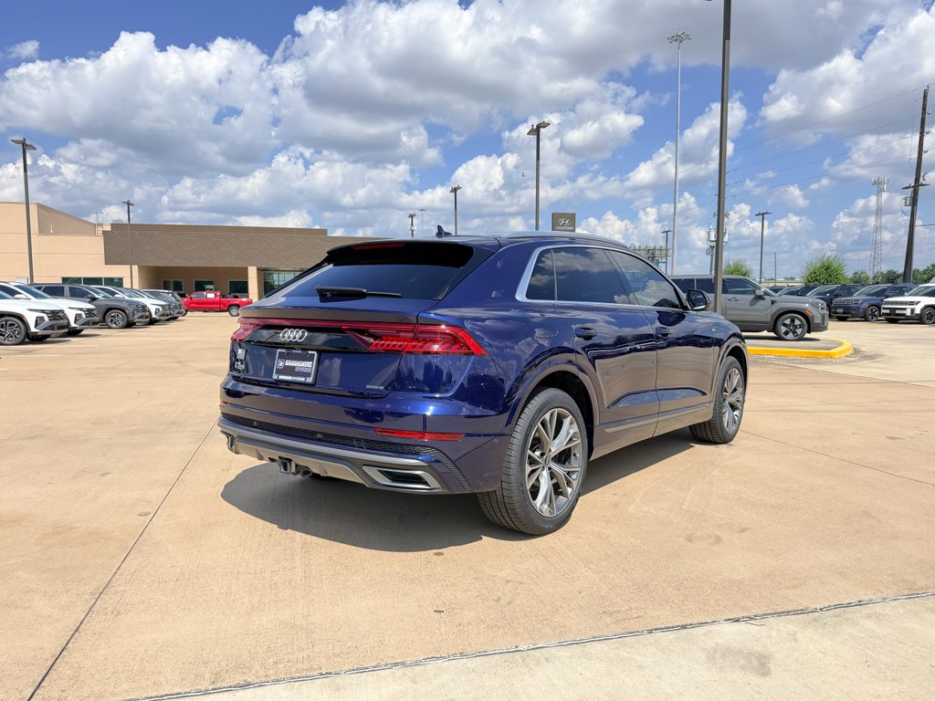 Used 2021 Navarra Blue Metallic Audi Premium Plus image 5