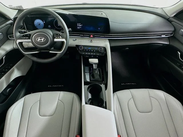 New 2026 Hyundai ELANTRA Limited