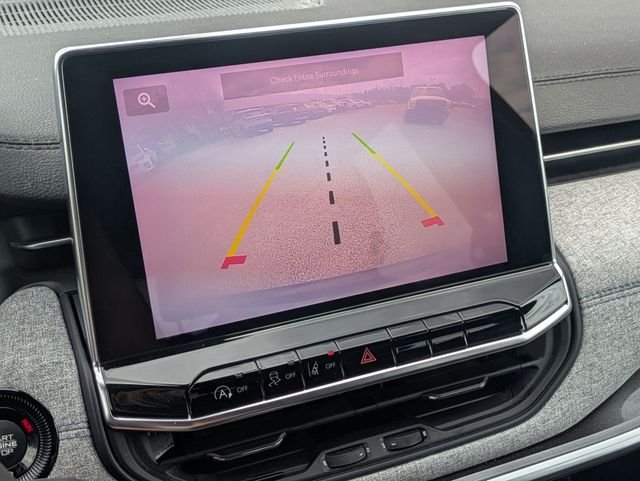 Used 2023 Gray Jeep Latitude image 21