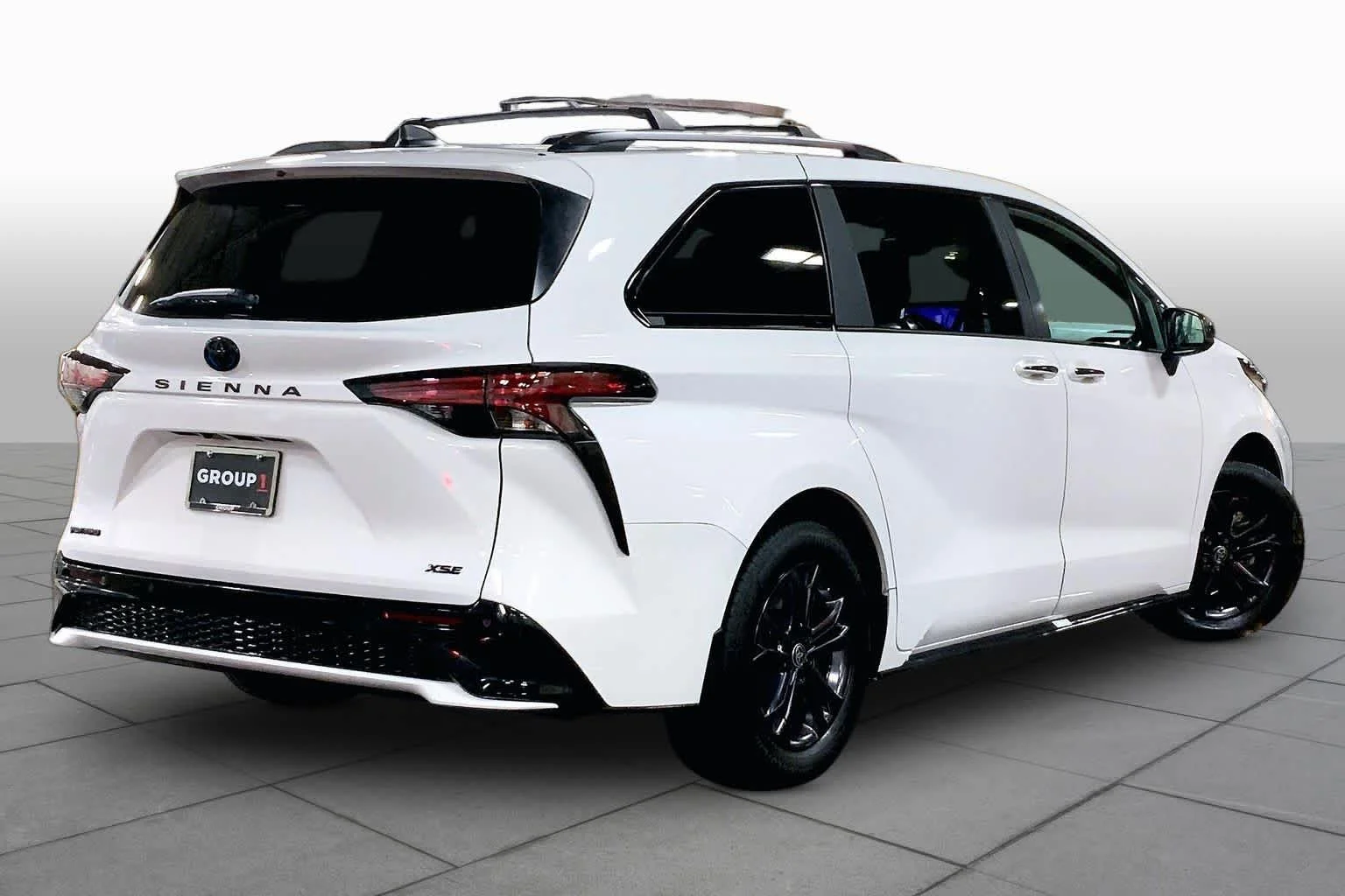 Used 2025 Ice Cap Toyota XSE image 13