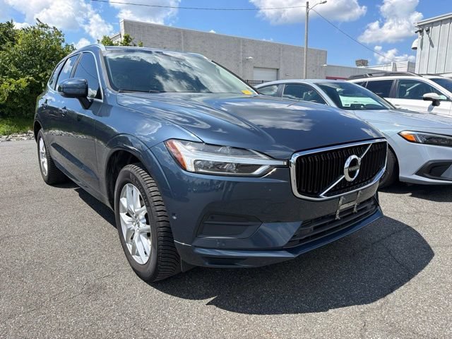 Used 2019 Denim Blue Metallic Volvo T5 Momentum image 1