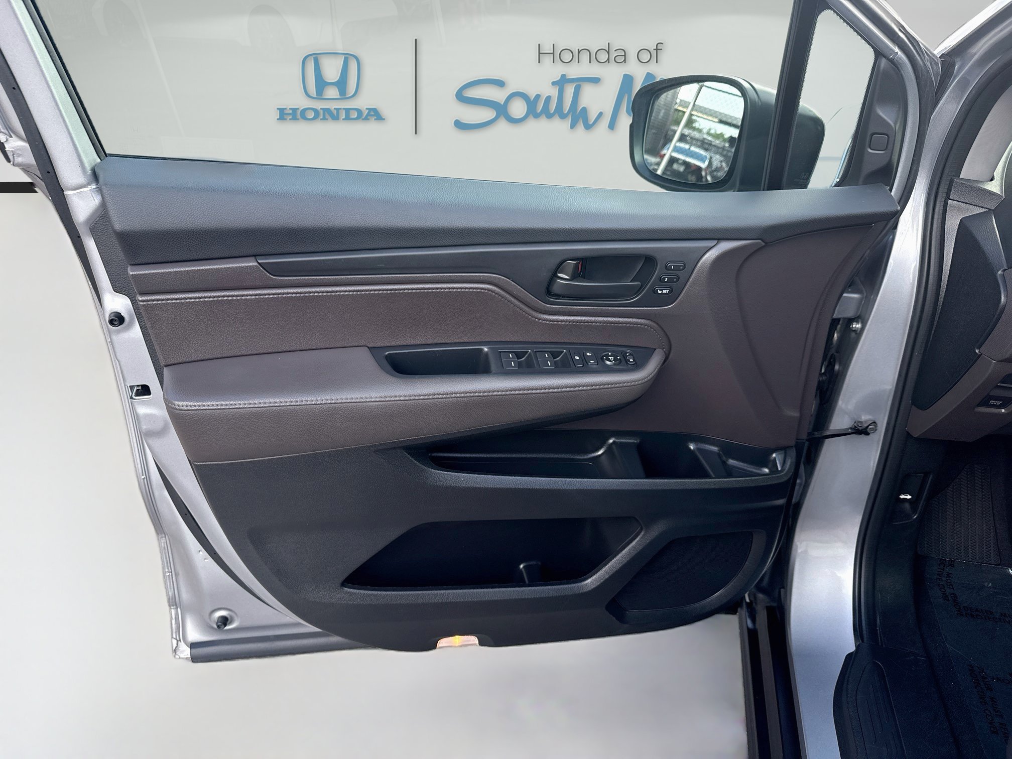 2023 Honda Odyssey EX-L - Photo 19