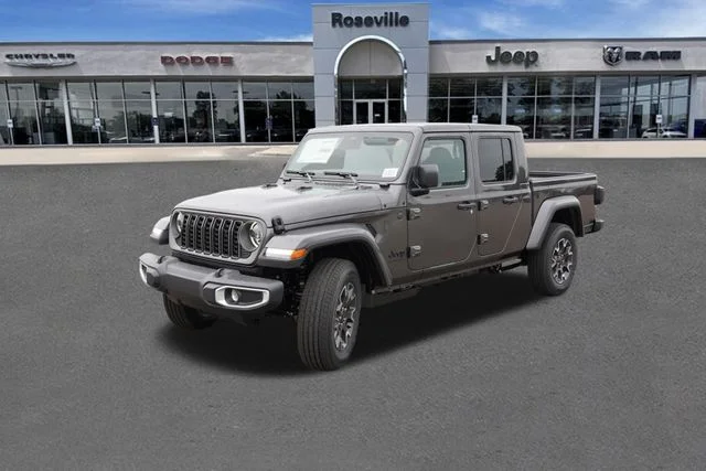 New 2026 Granite Crystal Metallic Clearcoat Jeep Sahara image 7
