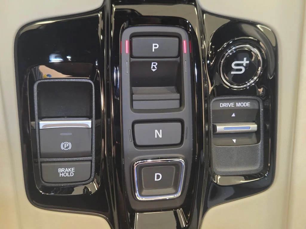 New 2026 Winter Frost Pearl Honda Hybrid image 41