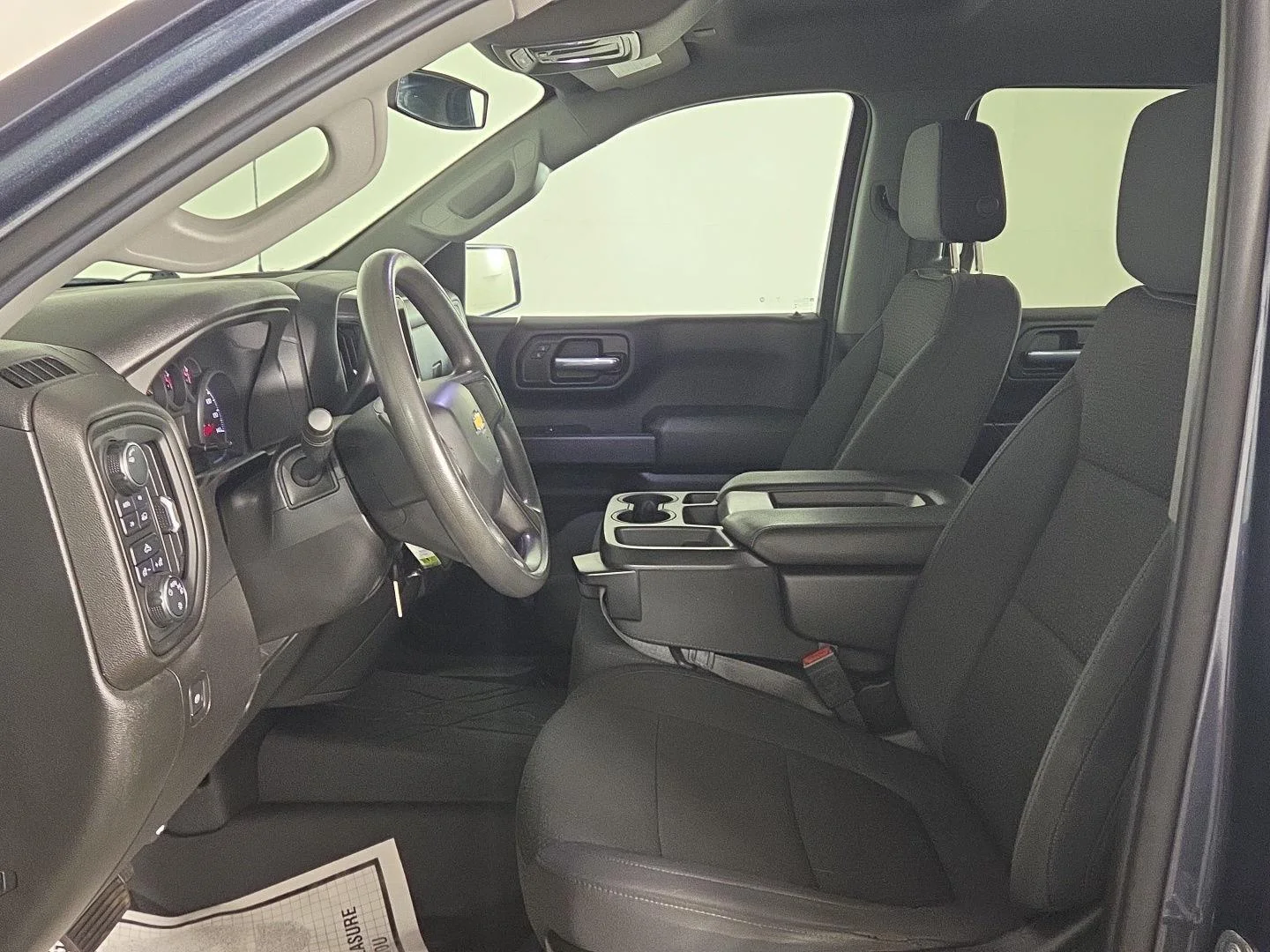 Used 2021 Shadow Gray Metallic Chevrolet Custom image 11