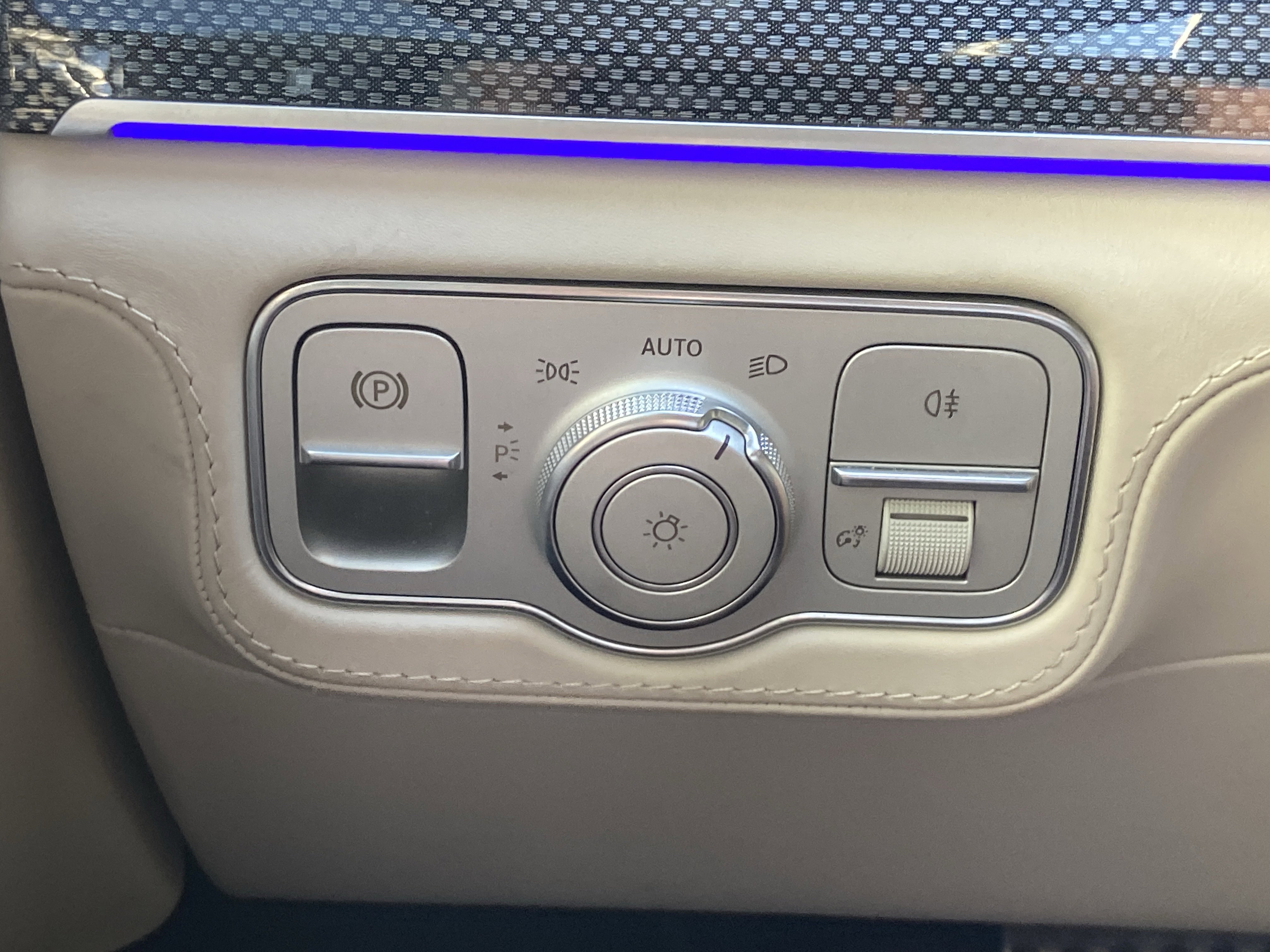 Certified Used 2021 Polar White Mercedes-Benz AMG® GLE 53 4MATIC® SUV image 24