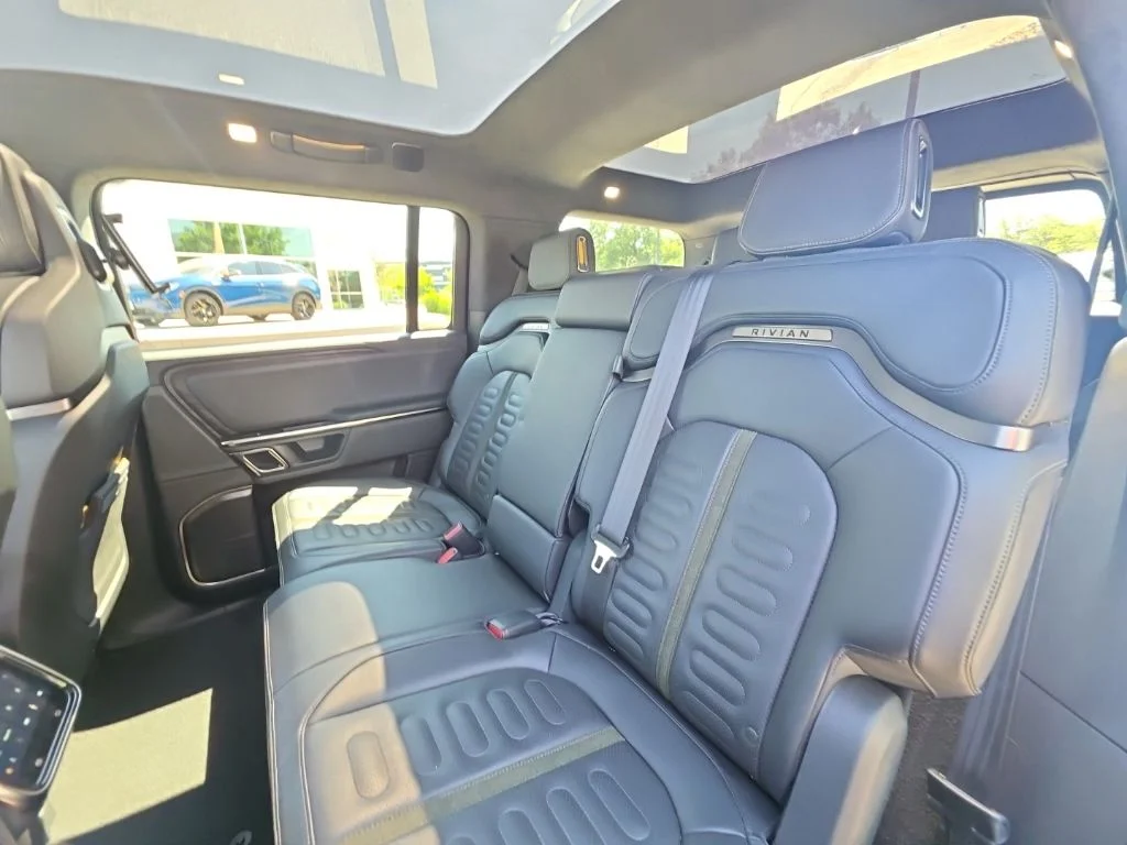Used 2022  Rivian Launch Edition image 20