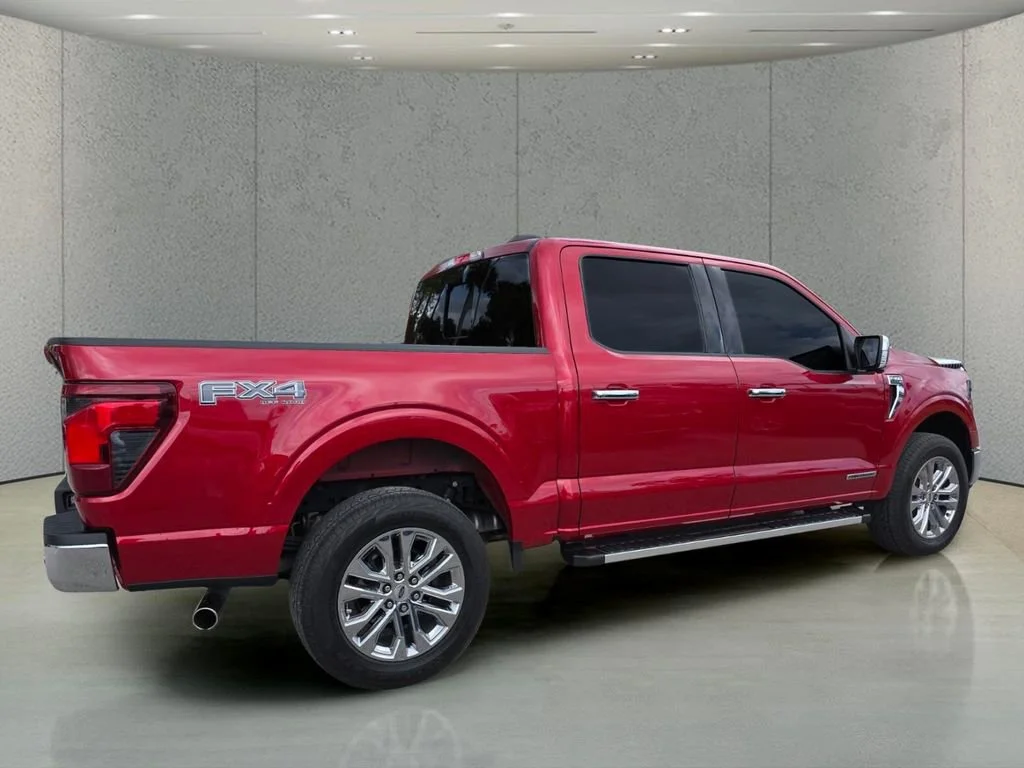 Used 2024 Red Metallic Ford XLT image 3