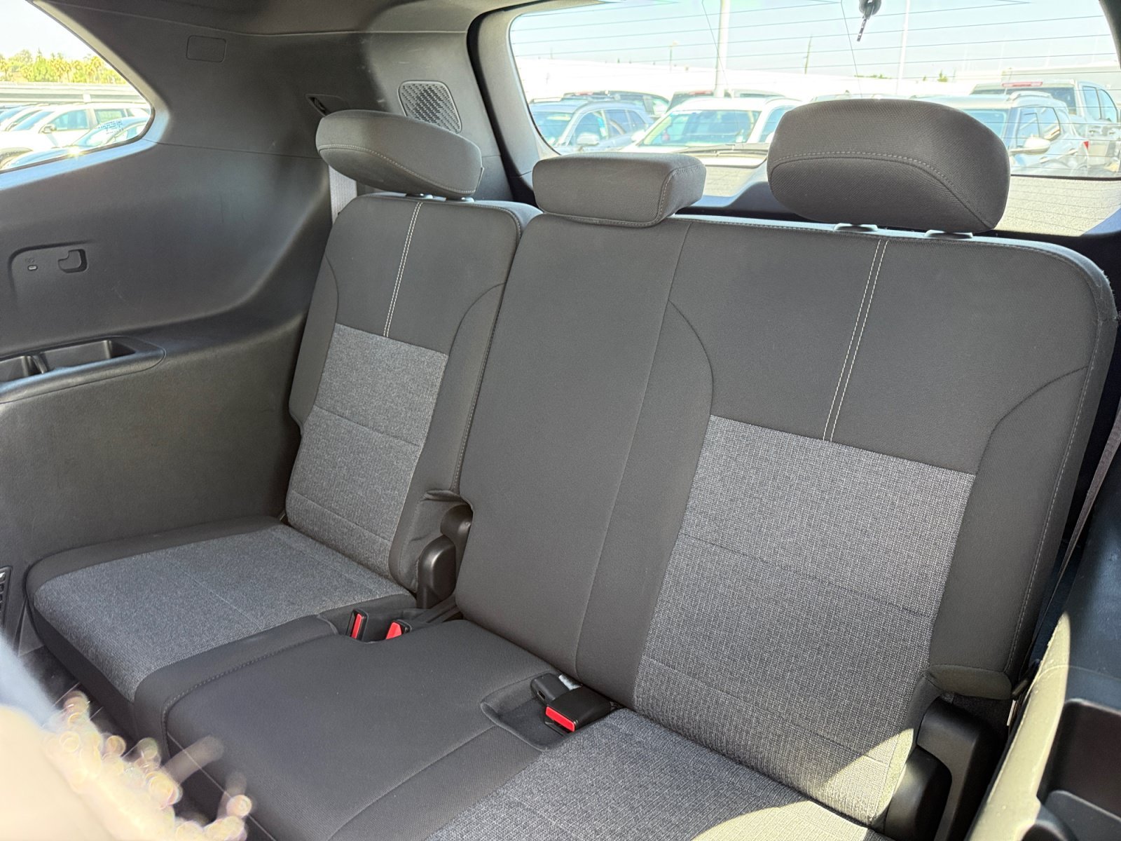 Used 2025 Summit White GMC Elevation image 21