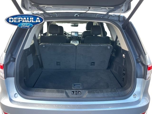 Used 2023 Silver Lincoln Standard image 26