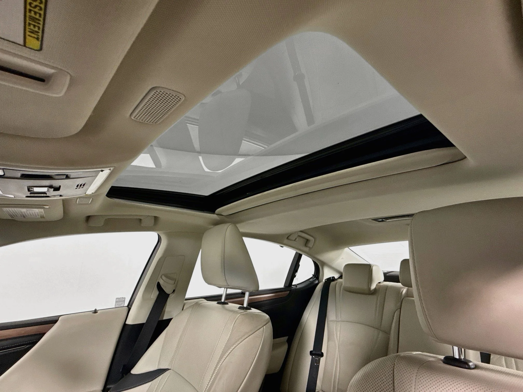 Certified Used 2025 Mica Lexus 300h Ultra Luxury image 14