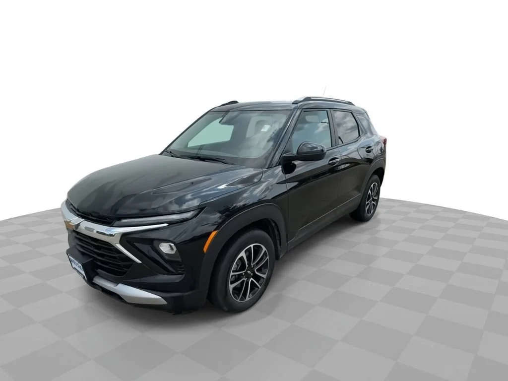 Certified Used 2024 Mosaic Black Metallic Chevrolet LT image 4