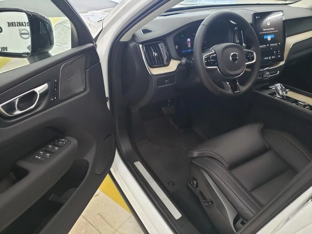 New 2026 Crystal White Volvo Ultra image 11