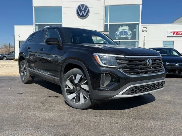 New 2026 Black Volkswagen 2.0T SEL image 1