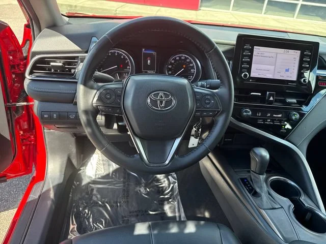 Used 2021 Supersonic Red Toyota SE image 17