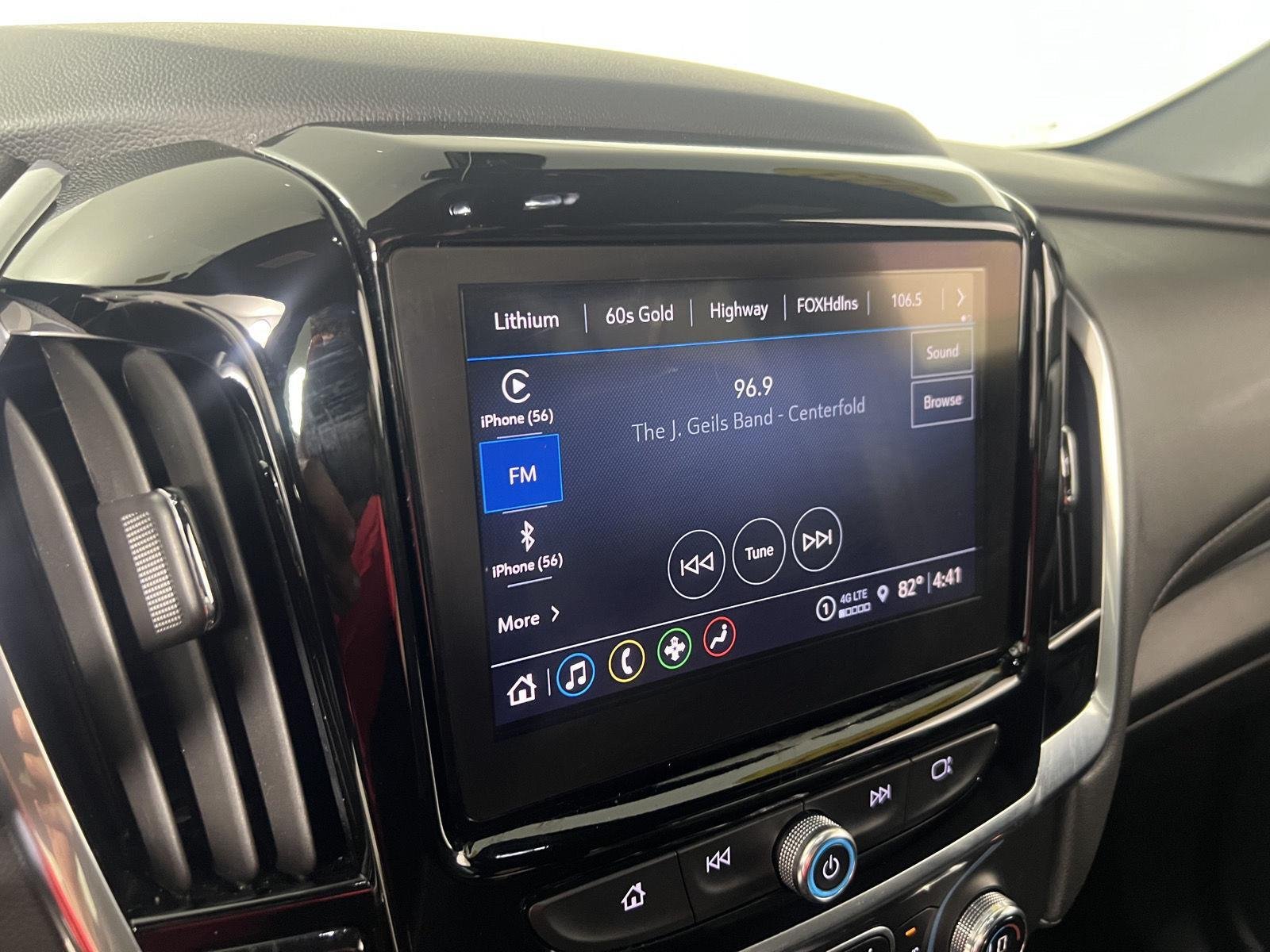 Used 2023 Silver Sage Chevrolet LT image 12