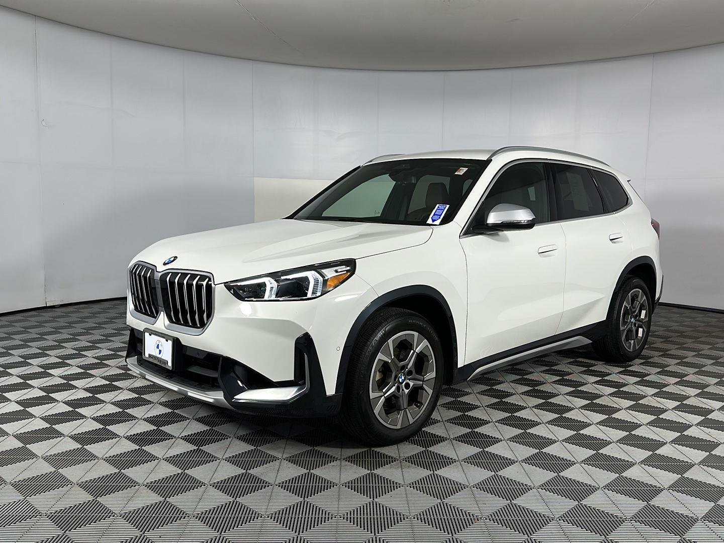 Certified Used 2023 Alpine White BMW xDrive28i image 6