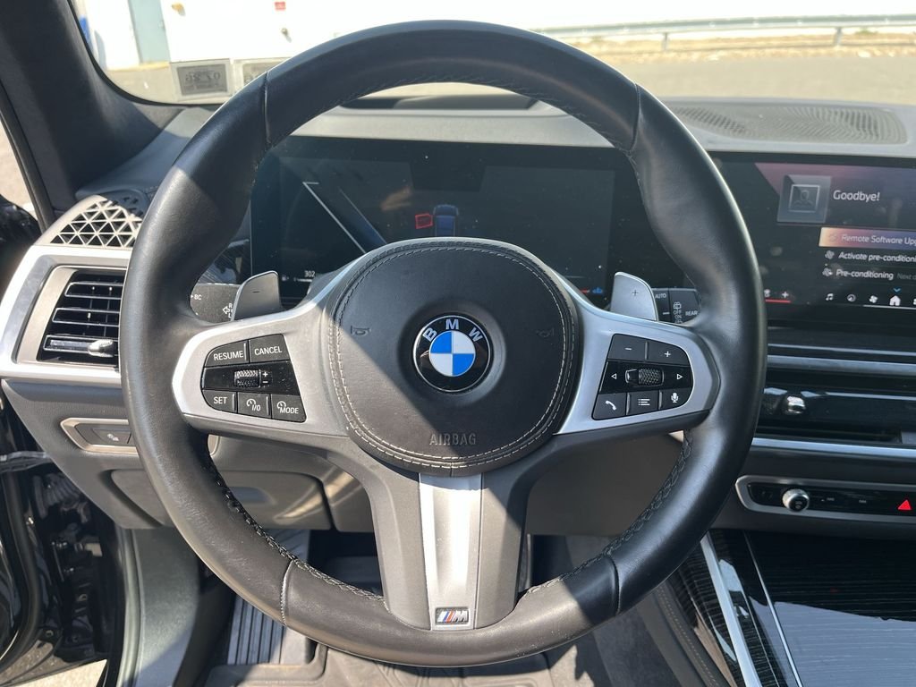 Certified Used 2025 Black BMW xDrive40i image 14