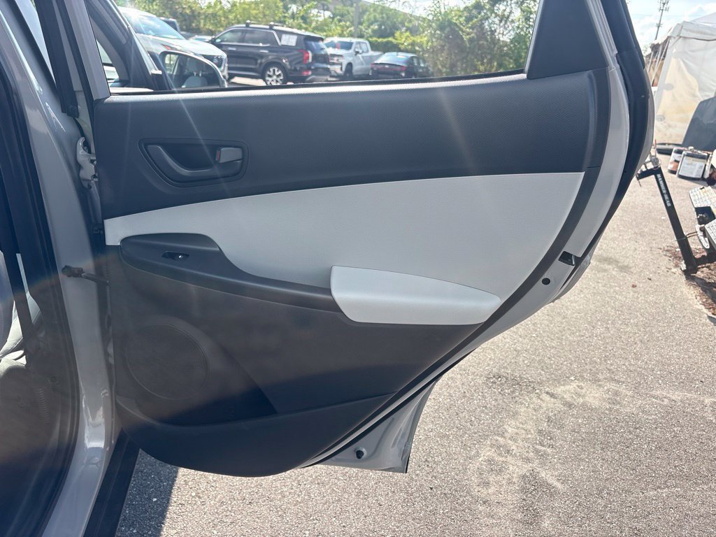 2023 Hyundai Kona SEL - Photo 18