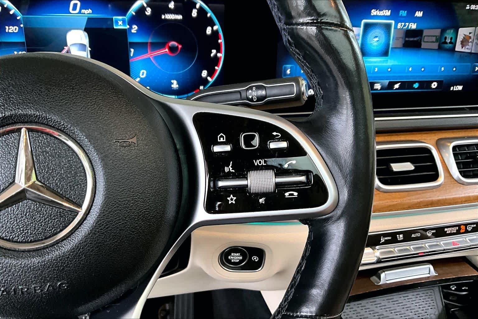 Used 2021 Polar White Mercedes-Benz GLE 350 image 25
