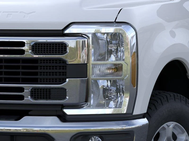 New 2026 Oxford White Ford F-250® XLT image 18