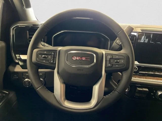 New 2026 Special Exterior Color GMC SLE image 13