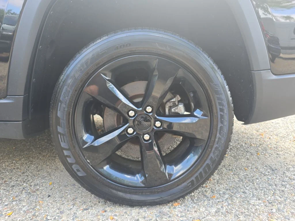 Used 2023 Black Jeep Altitude image 35