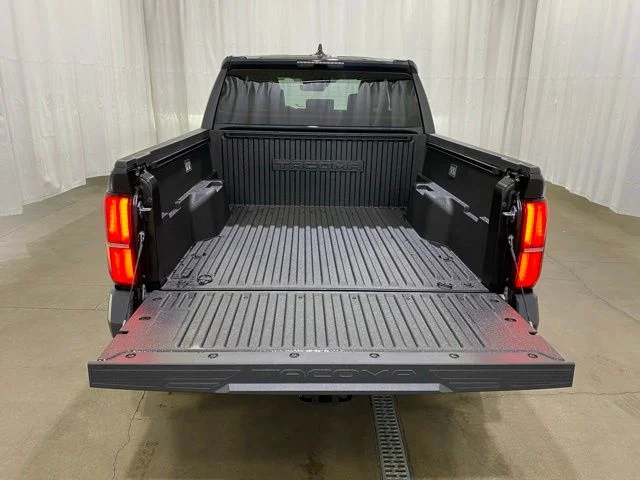 2026 Toyota Tacoma TRD Sport - Photo 11