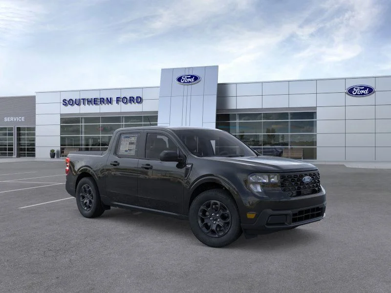 New 2026 Shadow Black Ford XLT image 4