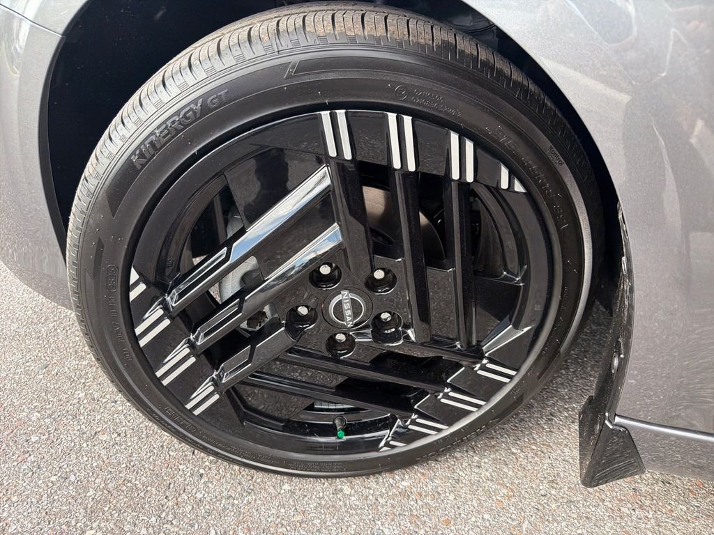 New 2026 Nissan Sentra SR 4D Sedan