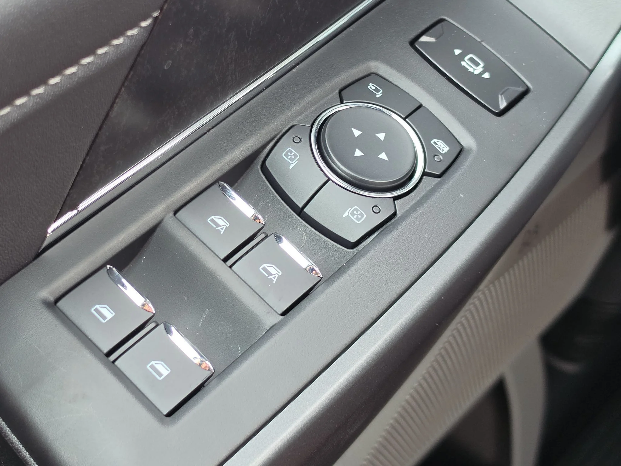 New 2026 Agate Black Metallic Ford F-250® XLT image 14