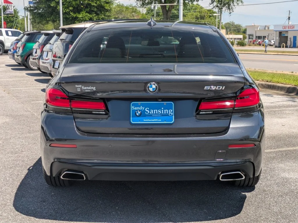 Used 2023 Gray BMW 530i image 4